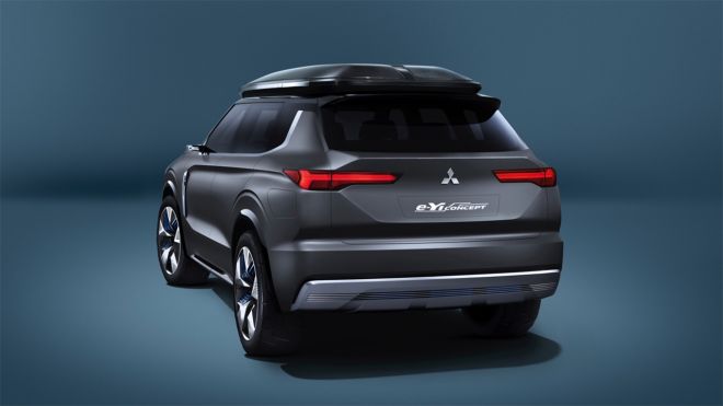 Mitsubishi e-Yi concept is the Asian Engelberg Tourer image