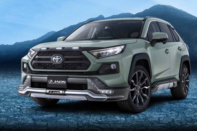 This 2019 Toyota RAV4 gets some VIP bling image