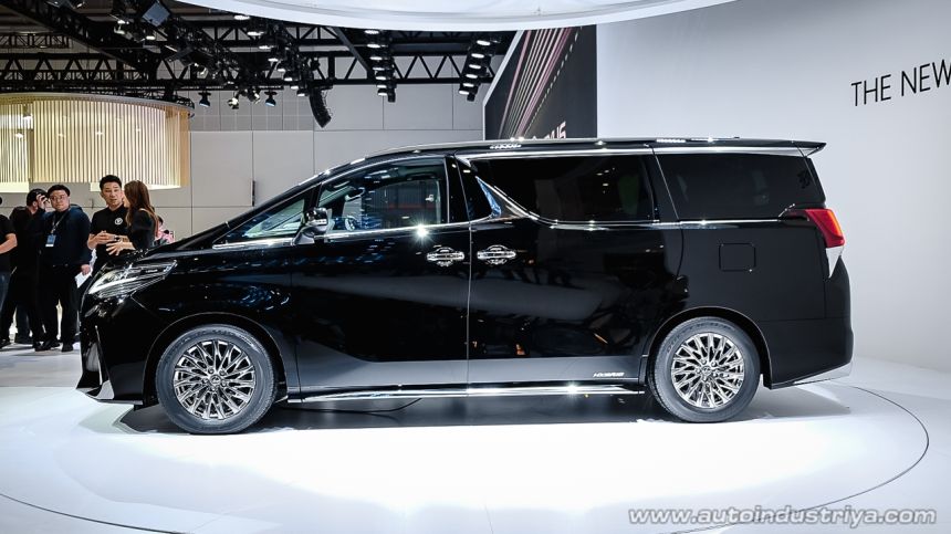 2020 Lexus LM upgrades Toyota Alphard from Business to First class image