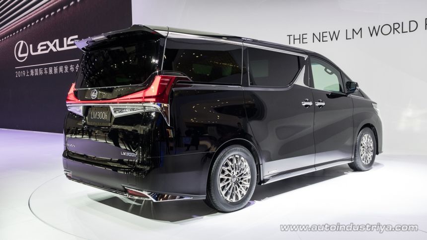 2020 Lexus LM upgrades Toyota Alphard from Business to First class image