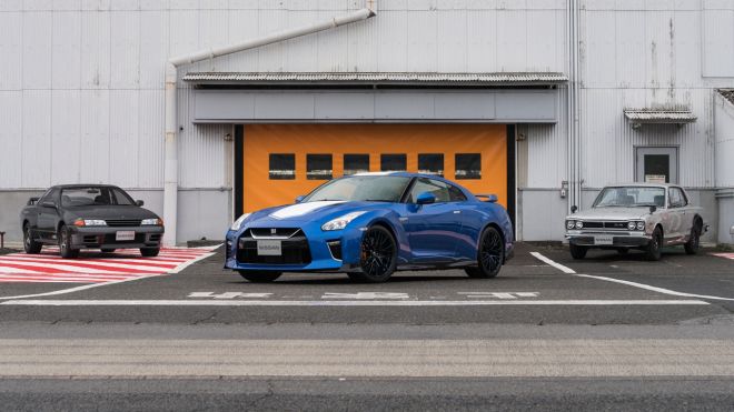 Nissan dresses 2020 GT-R in Bayside Blue for 50th birthday image