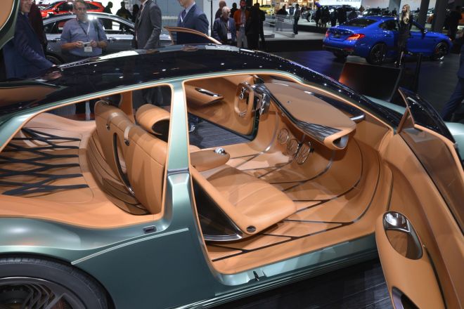 Hyundai Mint Concept is a drag show on wheels image