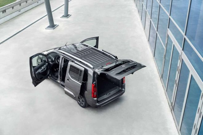 Toyota Proace City is as small as a Vios, hauls like a Hilux, image