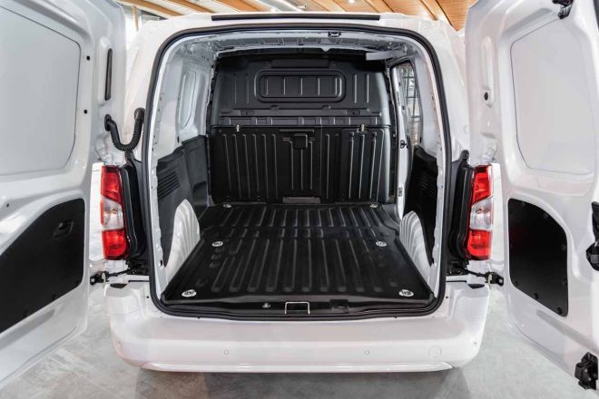 Toyota Proace City is as small as a Vios, hauls like a Hilux, image