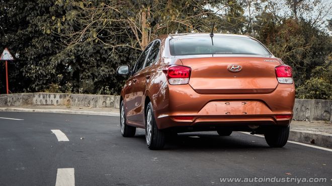 2019 Hyundai Reina image