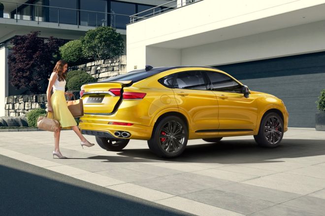 Geely wants to win you over with this coupe SUV image
