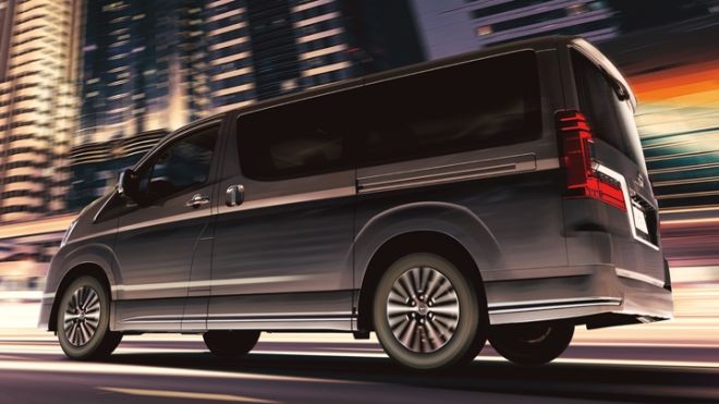 Toyota Granvia image