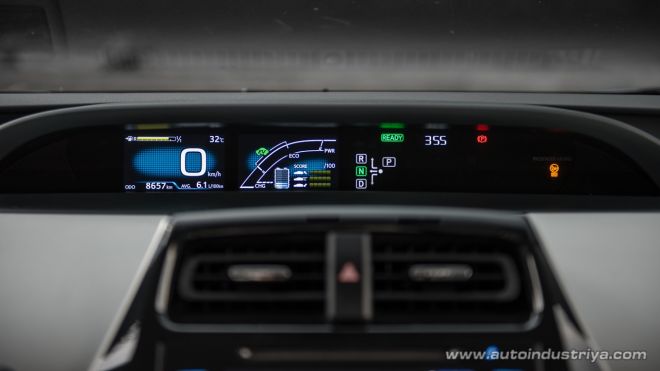 Toyota moves towards sustainable mobility in the PH with the Prius image