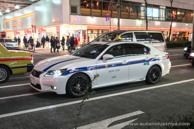 Premium Taxi image