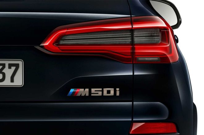BMW X7, X5 M50i is proof that big powerful SUVs are still a thing image