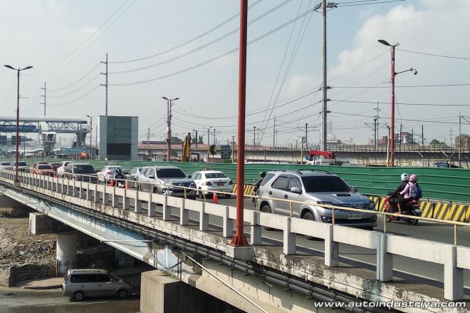 MMDA revises Marcos Highway Bridge traffic after partial closure image