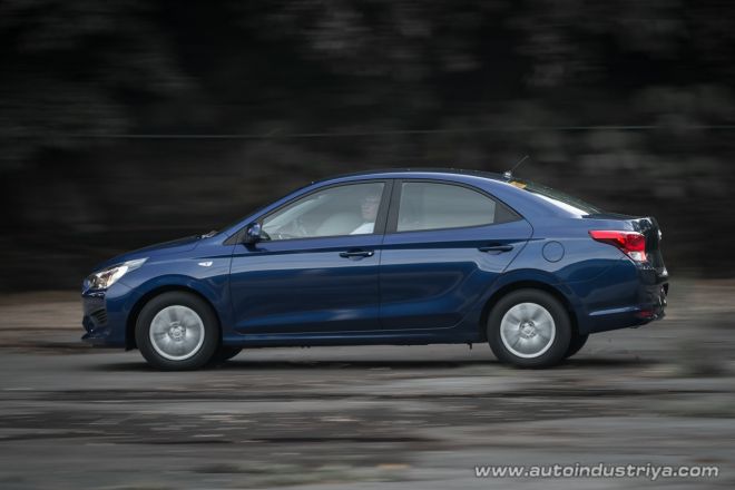 2019 Hyundai Reina 1.4 MT image
