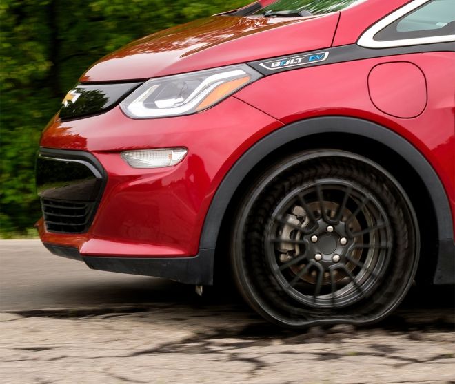 Michelin GM Tweel image