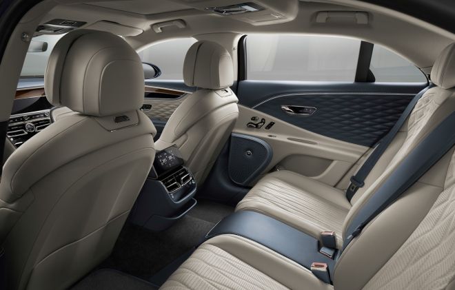 2020 Bentley Flying Spur debuts image