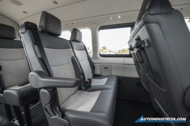 2019 Toyota Hiace GL Grandia Tourer image