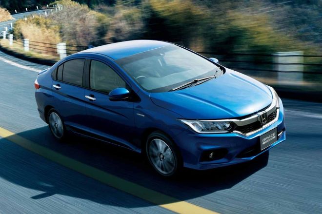 Honda to give their small cars a two-motor hybrid upgrade image