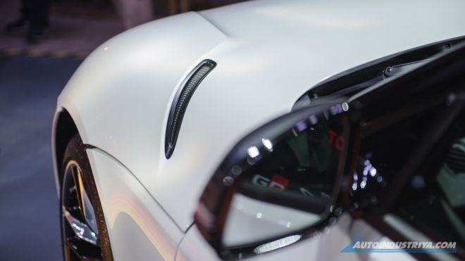 We get up close (and personal) with the 2019 Toyota GR Supra image