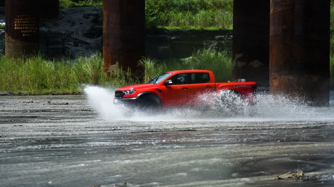 We drove the 2019 Ford Ranger Raptor on lahar with the exhaust ripped out image
