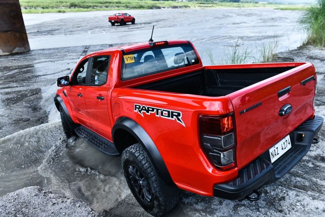 We drove the 2019 Ford Ranger Raptor on lahar with the exhaust ripped out image