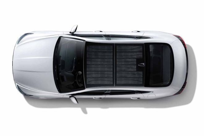 2020 Hyundai Sonata Hybrid gets its charge from the sun image