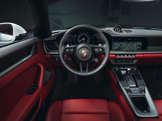 Base-model Porsche 911 Carrera still packs 385 horsepower image