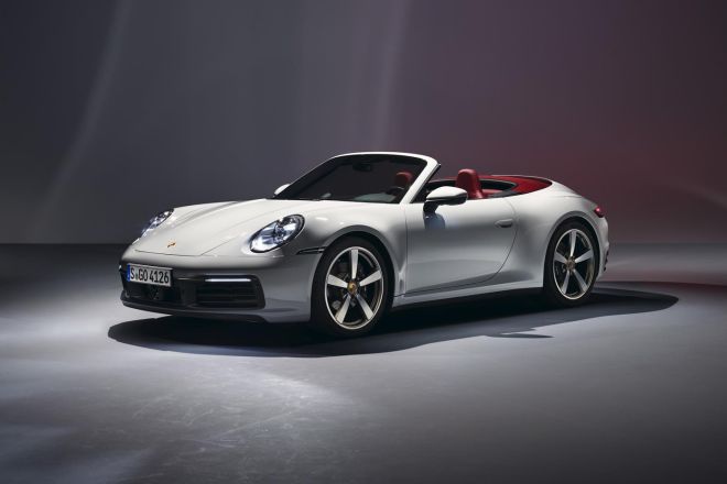 Base-model Porsche 911 Carrera still packs 385 horsepower image