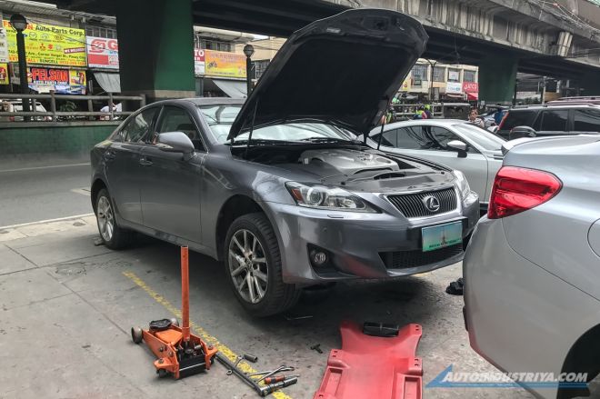 Long and winding road: Mountainside driving the right way image