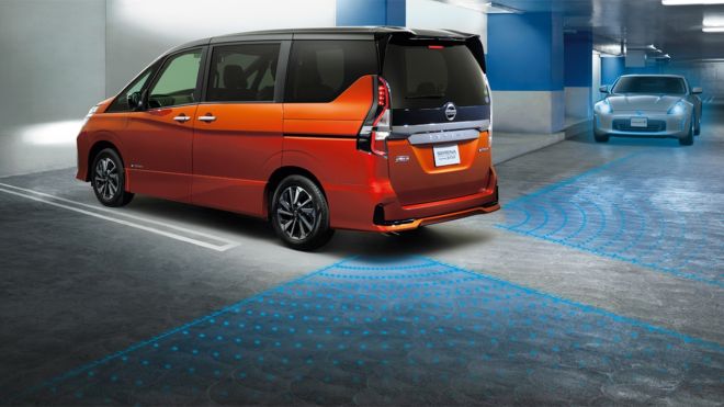 Nissan Serena image