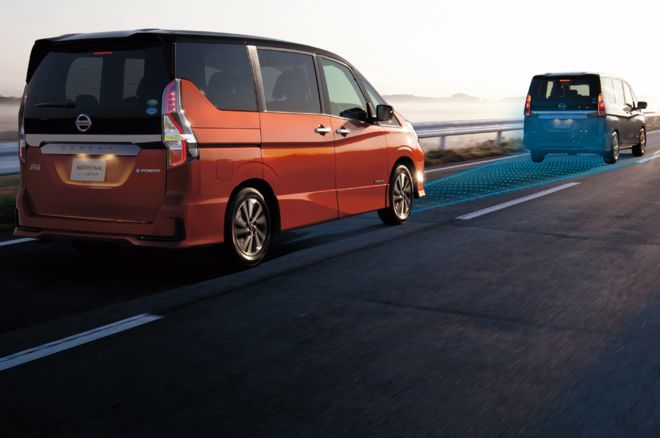Nissan Serena image