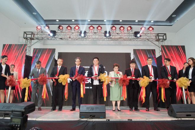 Toyota opens new Valenzuela City dealership image