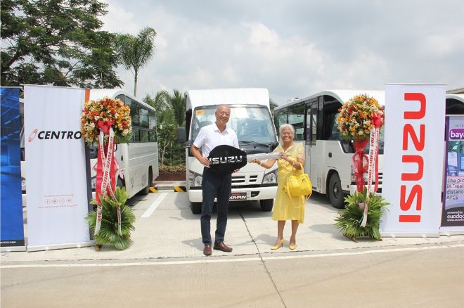 16 modern PUVs from Isuzu are ready to serve Bulacan image