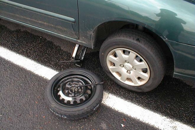 5 skills every rookie driver SHOULD know image