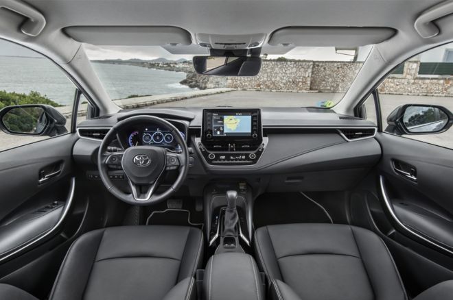 Toyota will sell 2020 Corolla Altis Hybrid in the Philippines image
