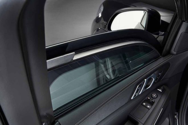 BMW builds a bullet (and bomb) proof X5 image