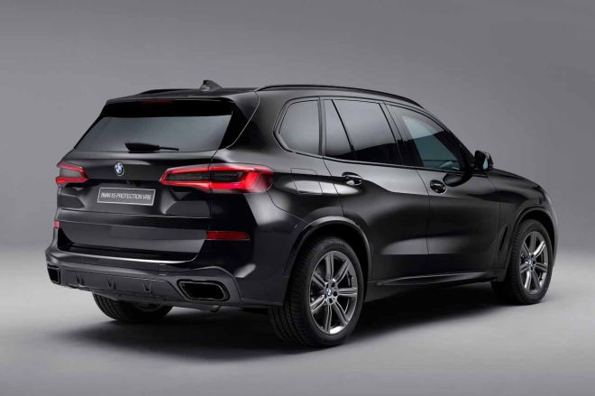 BMW builds a bullet (and bomb) proof X5 image