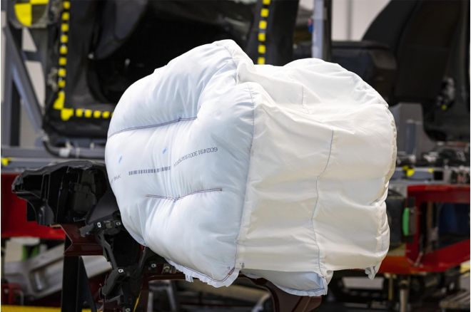 Honda wants to reduce head injuries in accidents with new airbag design image