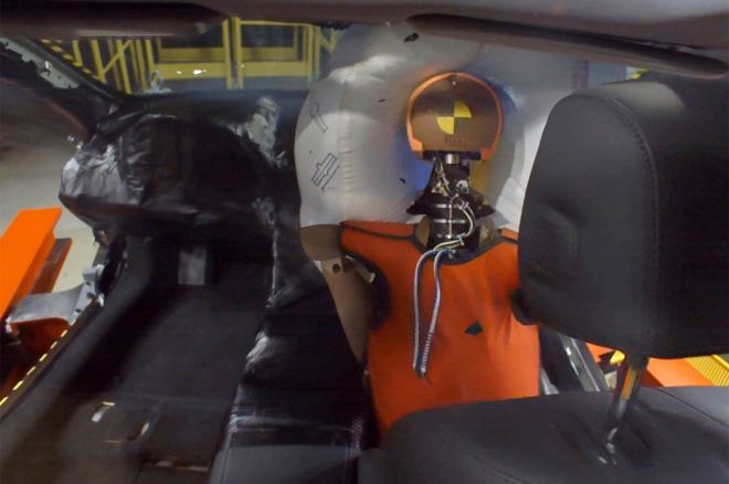 Honda wants to reduce head injuries in accidents with new airbag design image