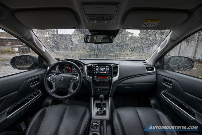 2019 Mitsubishi Strada 4x4 image