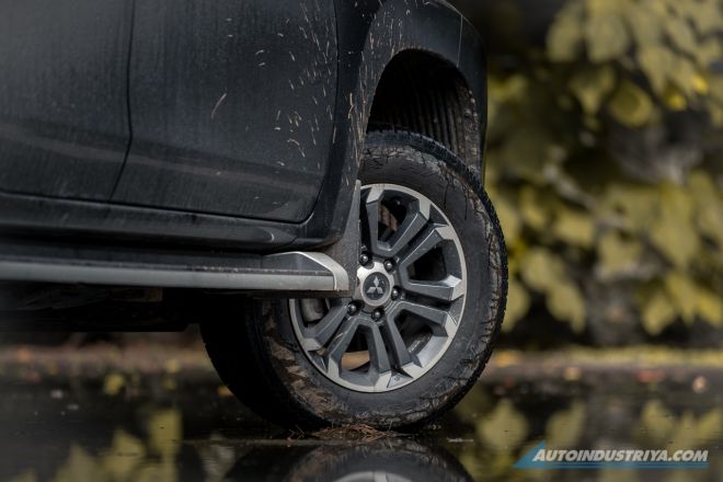 2019 Mitsubishi Strada GLS 4WD M/T image