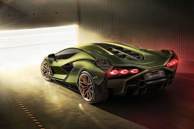Lamborghini Sian is an 800+ HP electrified bull ready to kick ass image