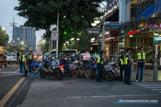 QC law enforcers crack down on street parking image
