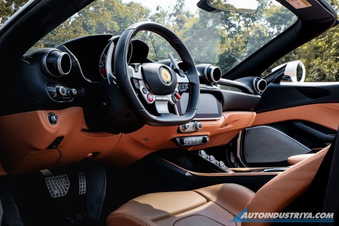 2019 Ferrari Portofino image