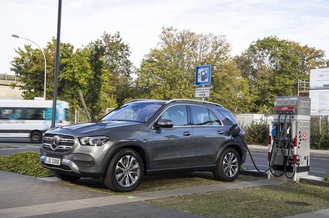 New Mercedes GLE hybrid can go over 100 km without using fuel image