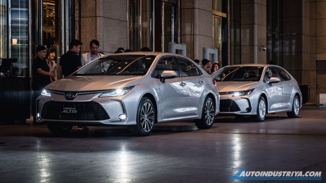 Toyota Corolla Altis Hybrid image