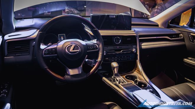 More practical 2020 Lexus RX starts at Php 4,278,000 image