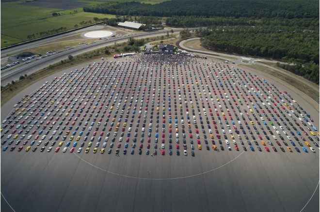 New record for largest parade of Ford Mustangs set in Belgium image