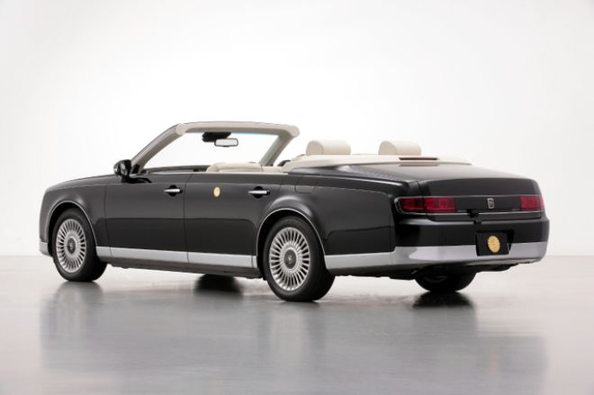 Toyota Century imperial edition image