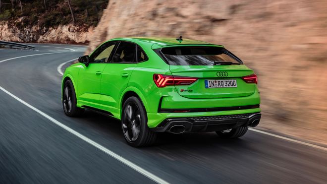 2020 Audi RS Q3 is a practical crossover with 400 HP image