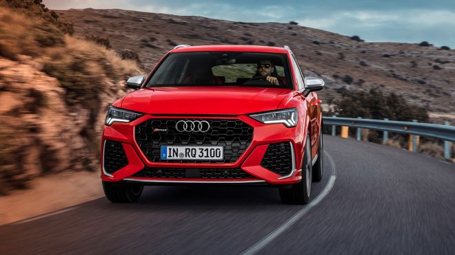 2020 Audi RS Q3 is a practical crossover with 400 HP image