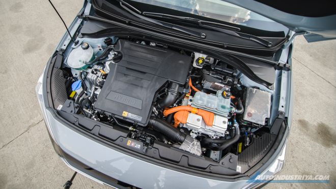 2019 Hyundai Ioniq 1.6 GLS Hybrid image